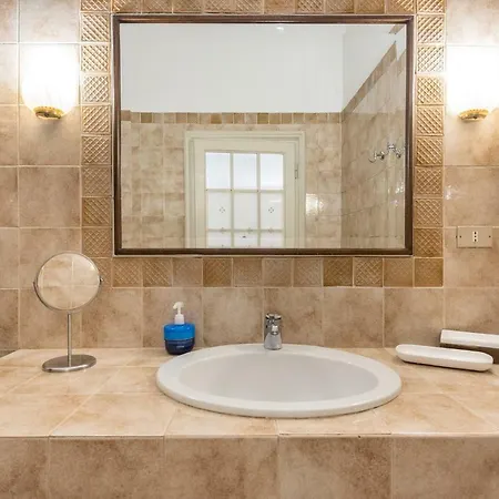 Leopolda Dream Beautiful Sleeps 5! Lägenhet